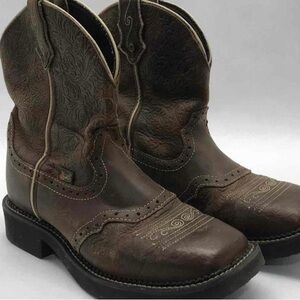 Leather cowgirl boots